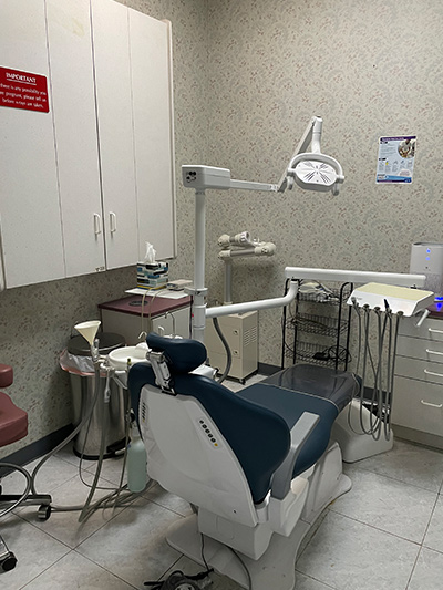 Dentist in Azusa