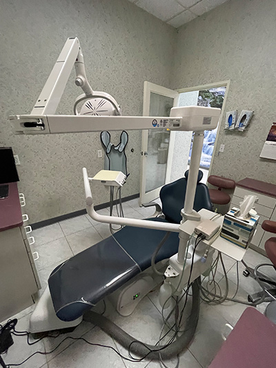 Dentist in Azusa